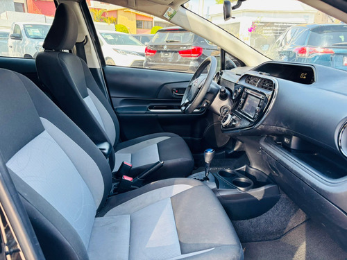 Toyota Prius 1.5 C