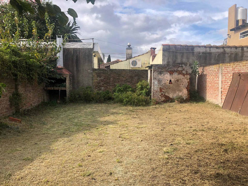 Imagen 4 de 6 de Propiedad A Reciclar En Excelente Lote!! Buena Oportunidad!!