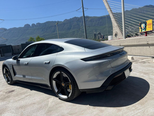Porsche Cayman 2022