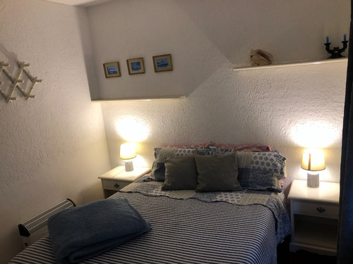 Imagen 6 de 15 de Funcional Y Acogedor Apartamento En La Península, 1 Dorm 3 Pers. A 150 Mts. Del Puerto De Punta Del Este, 2 Cuadras De Gorlero, 10 Min De La Terminal De Buses.