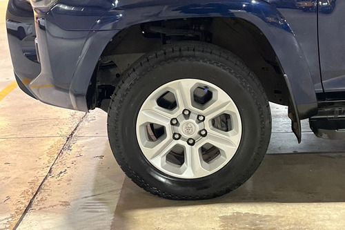 Toyota (in) 4.0 Sr5 At 4x2 5p