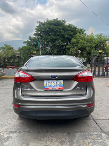 Ford Fiesta Titanium 2015
