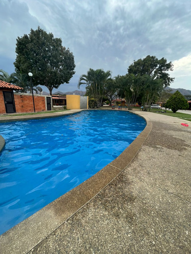 Se Vende Espectacular Casa En Valle De Oro Socc 