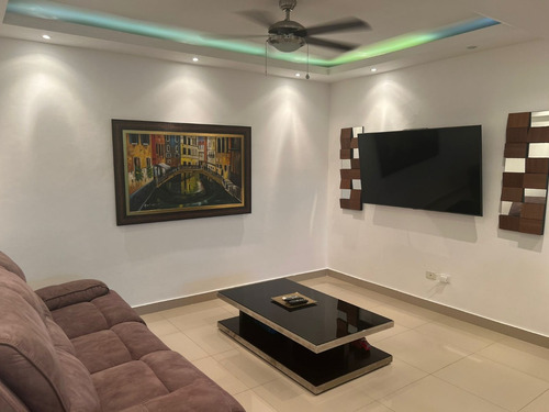 Penthosue De 3 Habitaciones En El Ensanche Ozama Piso 6 Con 283 Metros