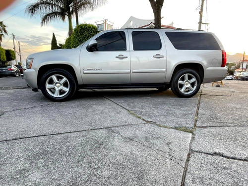 Imagen 15 de 15 de Chevrolet Suburban 2007 Lt Piel Dvd