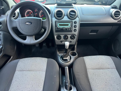 Ford Fiesta 1.6 MPI CLASS SEDAN 8V FLEX 4P MANUAL
