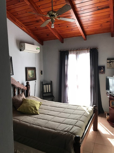 Alquilo Duplex 3 Dormitorios A 50 M De Av. Ohiggins,