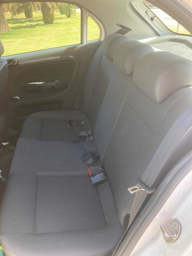 Imagen 5 de 10 de Volkswagen Gol 2021 1.6 Trendline 101cv