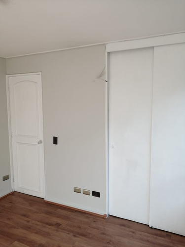 Depto. En Arriendo En Suecia*con Estacionamiento Y Bodega*