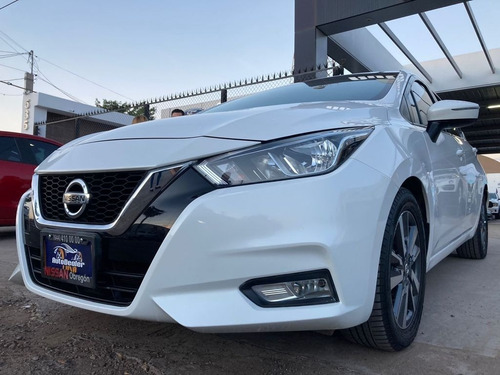 Imagen 3 de 15 de Nissan Versa Advance, 2020