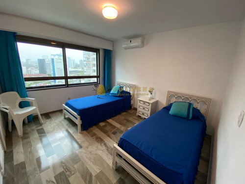 Muy Lindo Apartamento De 3 Dormitorios Con Balcon. Ubicado En La Brava, Con Muy Buena Vista.-ref:787
