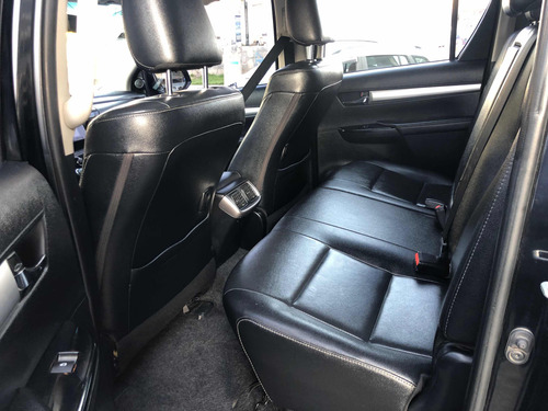 Toyota Hilux 2016 2.8 Cd Srx 177cv 4x4