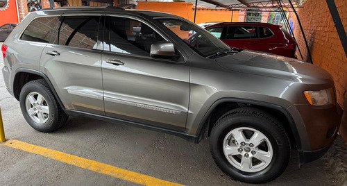 Jeep Grand Cherokee Laredo V6 Lujo 4x2 At