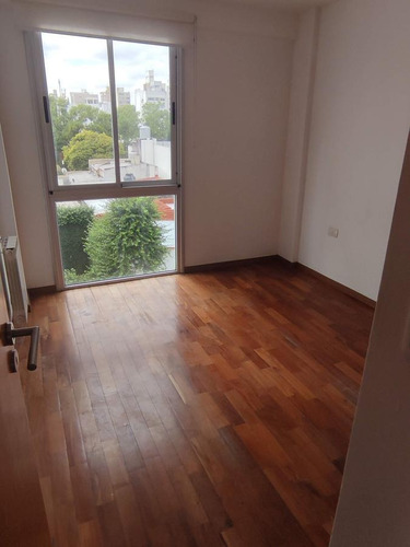 Imagen 14 de 17 de Venta Departamento 2 Dormitorios Frente A Plaza Olazabal - 7 Y 38 - La Plata