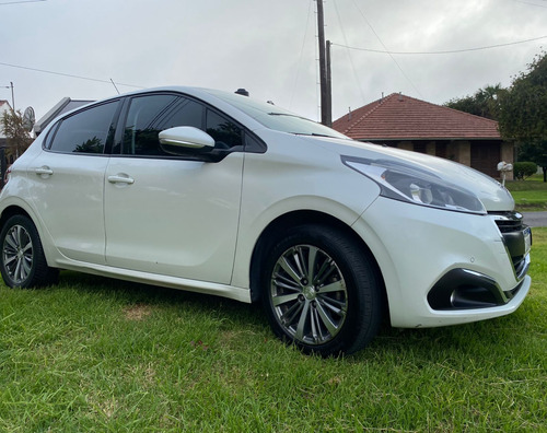 Peugeot 208 1.6 Feline Tiptronic