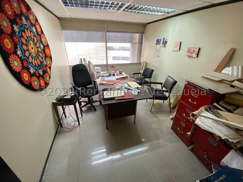 Agradable Oficina En Venta Campo Alegre Amc