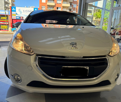 Peugeot 208 1.5 Allure Touchscreen