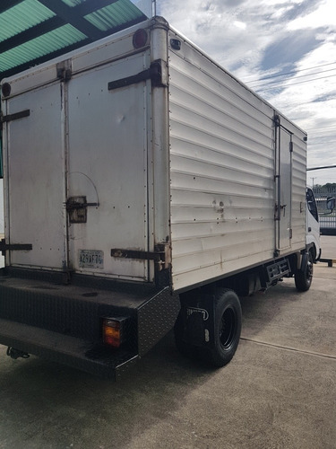 Imagen 5 de 12 de Toyota Dina
