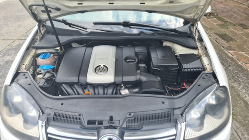 Imagen 5 de 10 de Volkswagen Bora Style Active At