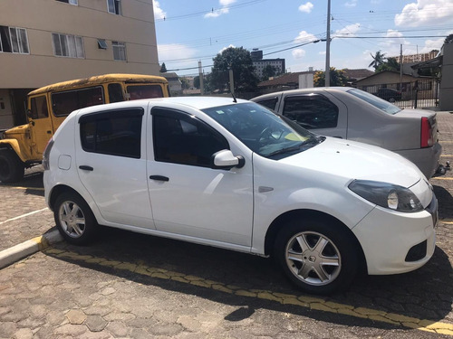 Sandero Completo