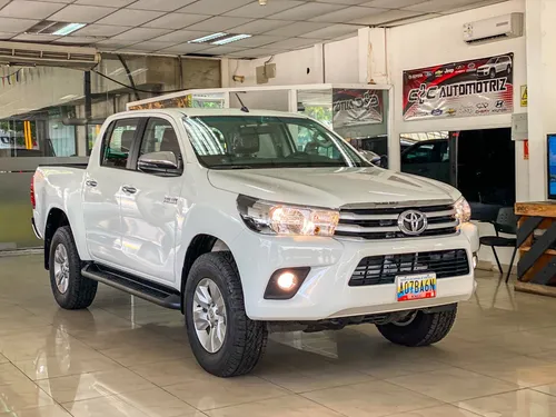 Toyota Hilux 2.7 4x4