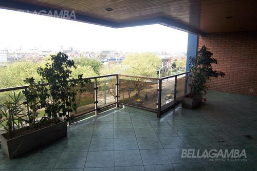 Imagen 9 de 19 de Piso En Recoleta 4 Ambientes Con Dependencia Y Cochera