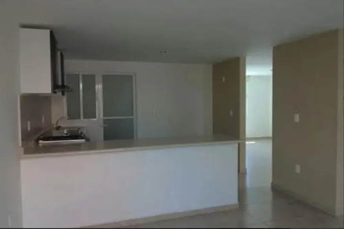 Hermosa Casa En Venta En Circuito Puerta Del Sol 1, El Pueblito, Querétaro, México. Cmr
