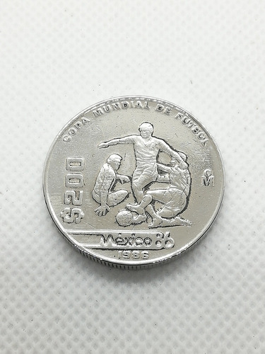 Imagen 3 de 4 de Moneda De Colección Mundial De Fútbol 1986 Denominación $200
