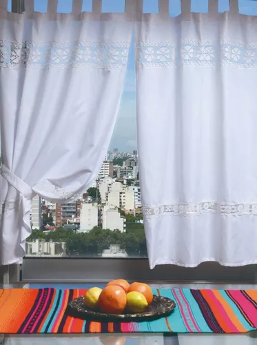 JUEGO DE CORTINAS CORTAS LISAS CON BOTÓN EN TELA TIPO JACKARD (INCLUYE 2  PAÑOS DE 150X135cm APROX. CADA PAÑO) – FLOBER BLANQUERIA