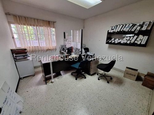 Tg Casa Comercial En Venta En Los Dos Caminos, Ideal Para Tu Negocio 25-24549 Ys