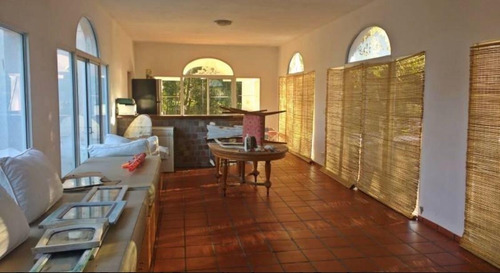 Imagen 3 de 14 de Buratti Venta Casa 5 Ambientes En Pilar, Barrio La Martinica
