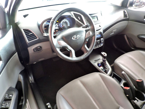 Hyundai Hb20s 1.6 Comfort Style Flex Aut. 4p