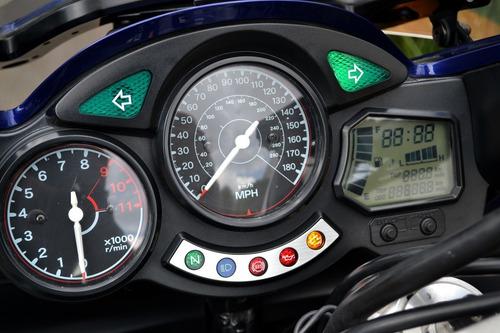 Imagen 11 de 15 de Poderosa Yamaha Fjr 1300 Excelente Manejo. Todo Le Funciona
