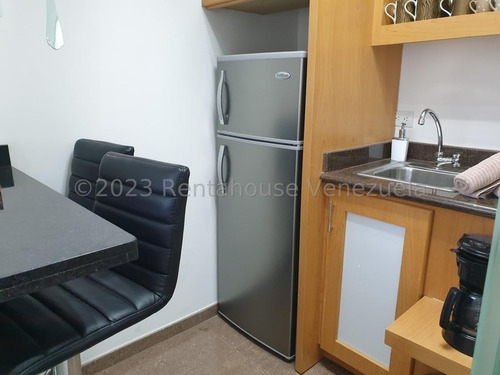Imagen 15 de 28 de Local En Venta - Urb Miranda - 23-18366 Lrf 04128049913