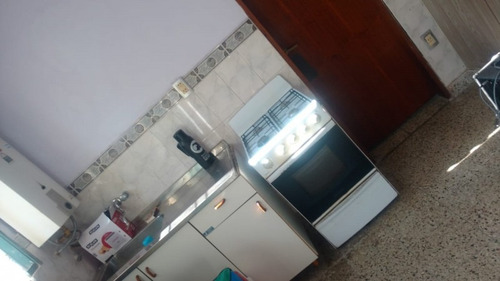 Imagen 21 de 23 de Casa Con Piscina, Cochera Y 4 Dormitorios Zona Puente Santo Tomé.