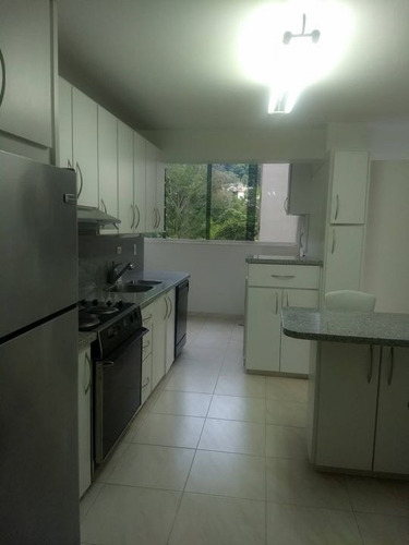 Imagen 16 de 25 de Alquilo Apto 220mts 2h+s/3.5b+s/2pe Altamira