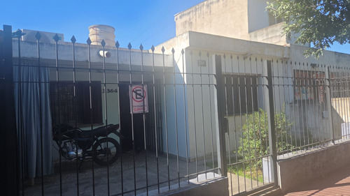 Villa Azalais - Luis Py 3300 - Casa En Venta