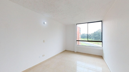 Apartamento En Venta. Soacha Ciudad Verde. Piso 5 - 46m2