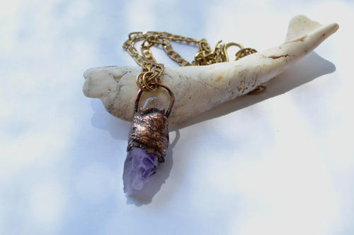 Collar Amuleto De Piedras Cuarzo Cristal Y Amatista, Cod1