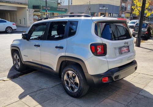 Imagen 3 de 12 de Jeep Renegade 2018 1.8 Sport At Plus