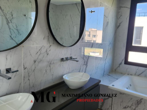 Casa En Venta Y Alquiler, 5 Ambientes. Terralagos, Canning