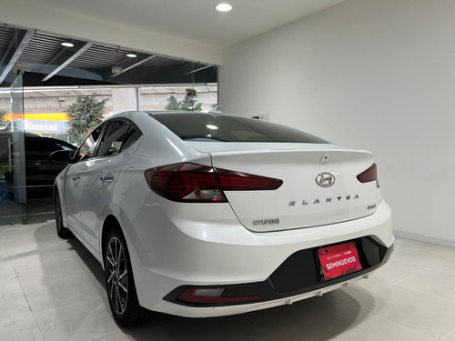 Hyundai Elantra Hibrido 2.0 Limited Tech Navi At