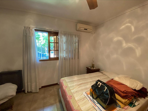 Imagen 8 de 26 de Casa En Venta En Excelente Estado En Burzaco