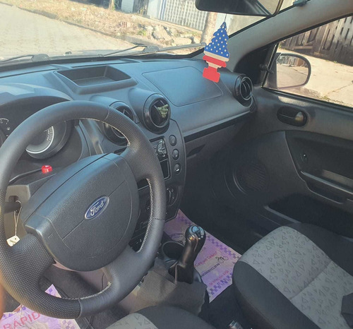 Imagem 8 de 12 de Ford Fiesta Sedan 2011 1.6 Pulse Flex 4p
