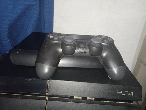 Playstation 4. Se Vende Por No Usar.