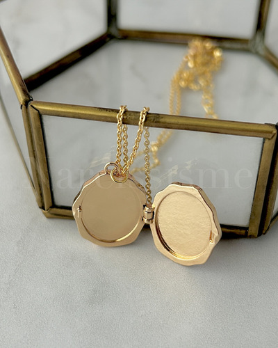 Collar Oro Laminado Relicario Angel Blanco