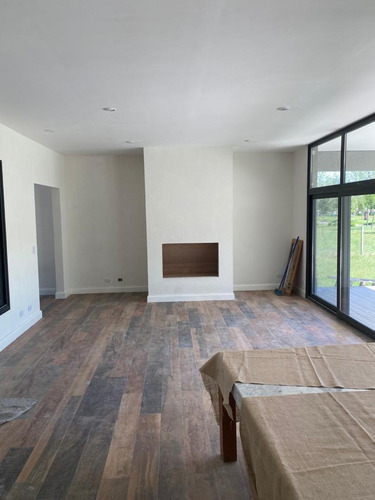 Imagen 10 de 17 de Impecable Casa En Barrio El Tropezón