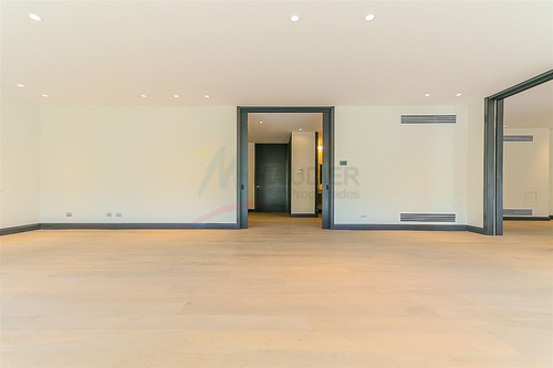 Departamento En Venta De 4 Dorm. En Las Condes