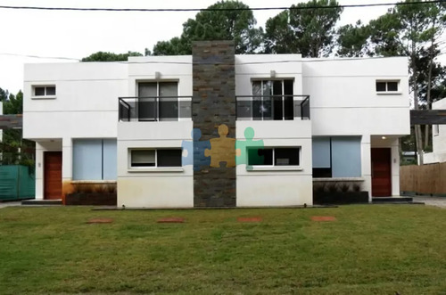 Casas En El Club Solanas, Con Todos Los Servicios - Ref : Eqp6174