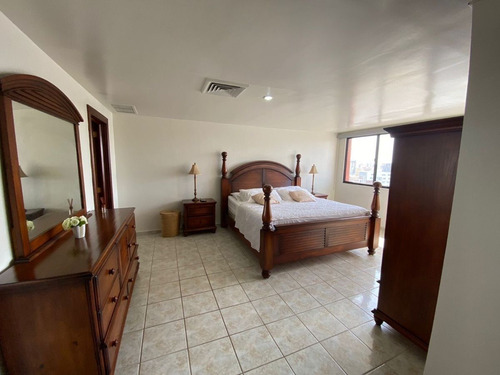 Alquiler Apartamento Amueblado En Naco